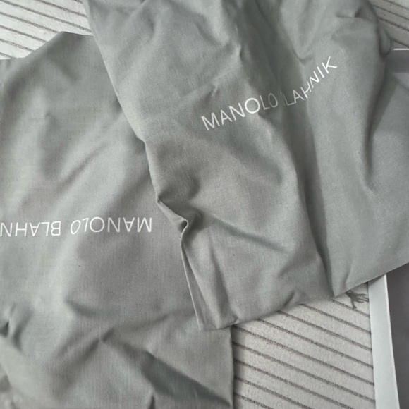 Manolo bhlanik wedding shoes! White lace pumps - Picture 6 of 12